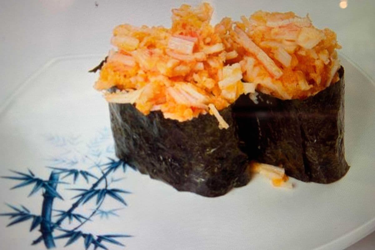 120. Crabe épicé sushi