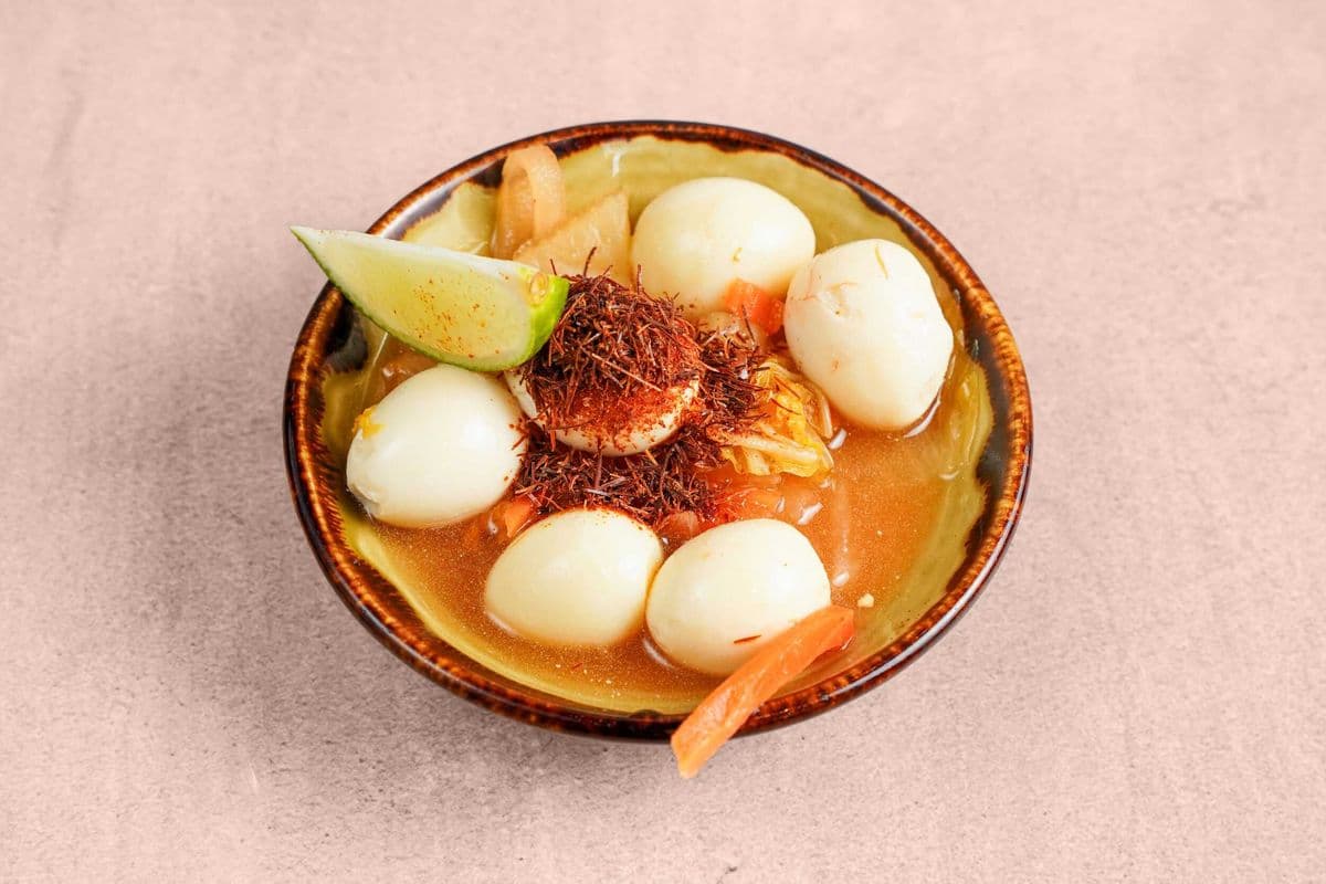 Oeufs de caille kimchi