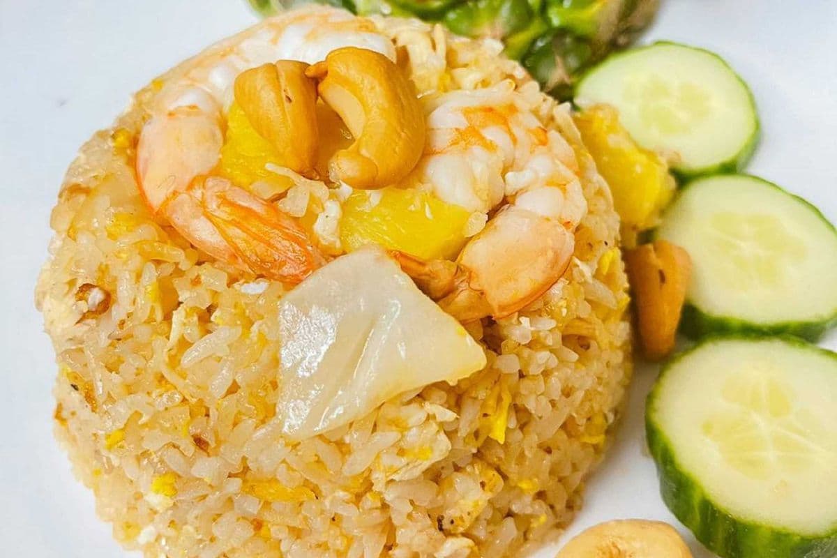 FR2. Pineapple Fried Rice