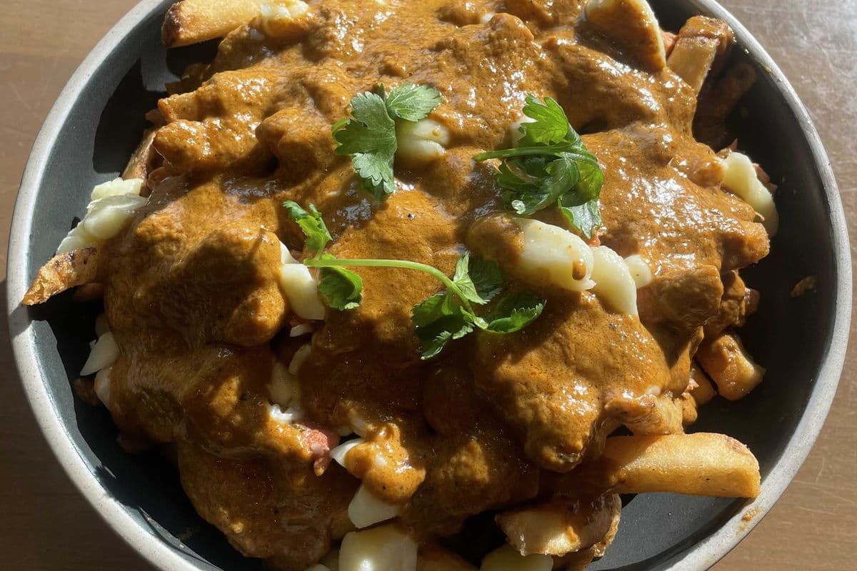 Butter Chicken Poutine