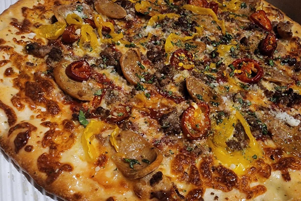 Breaking My Meatballs Pizza