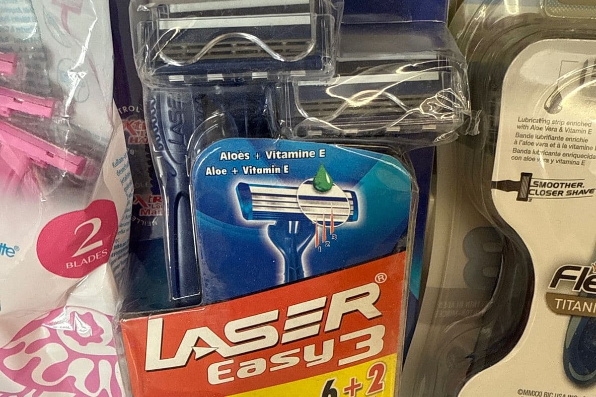 Laser easy razor (Gell razor Pack of 8)