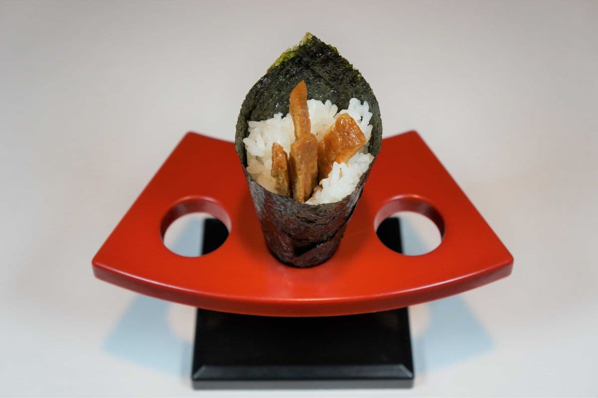 100. Bean Curd Hand Roll (1 pc)