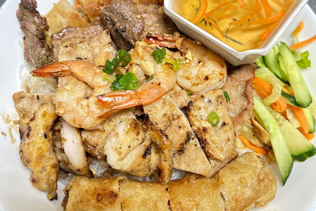 46. The Wok Special Grilled Vermicelli (2 Rolls)