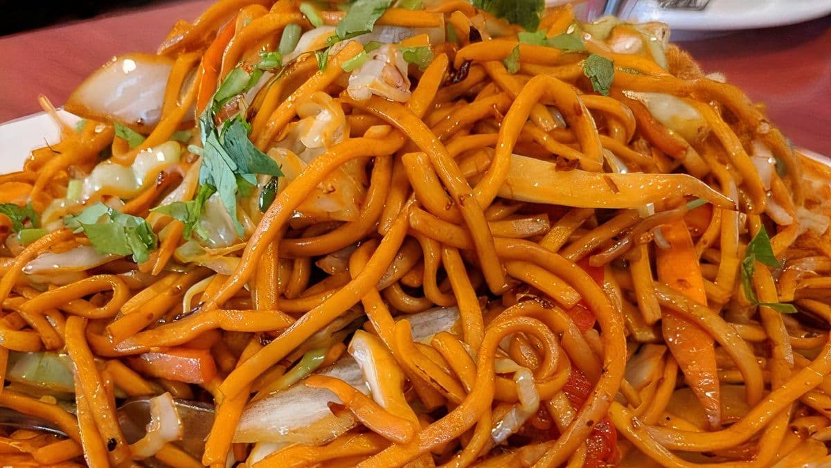 Manchurian Vegetable Noodles with Manchurian balls