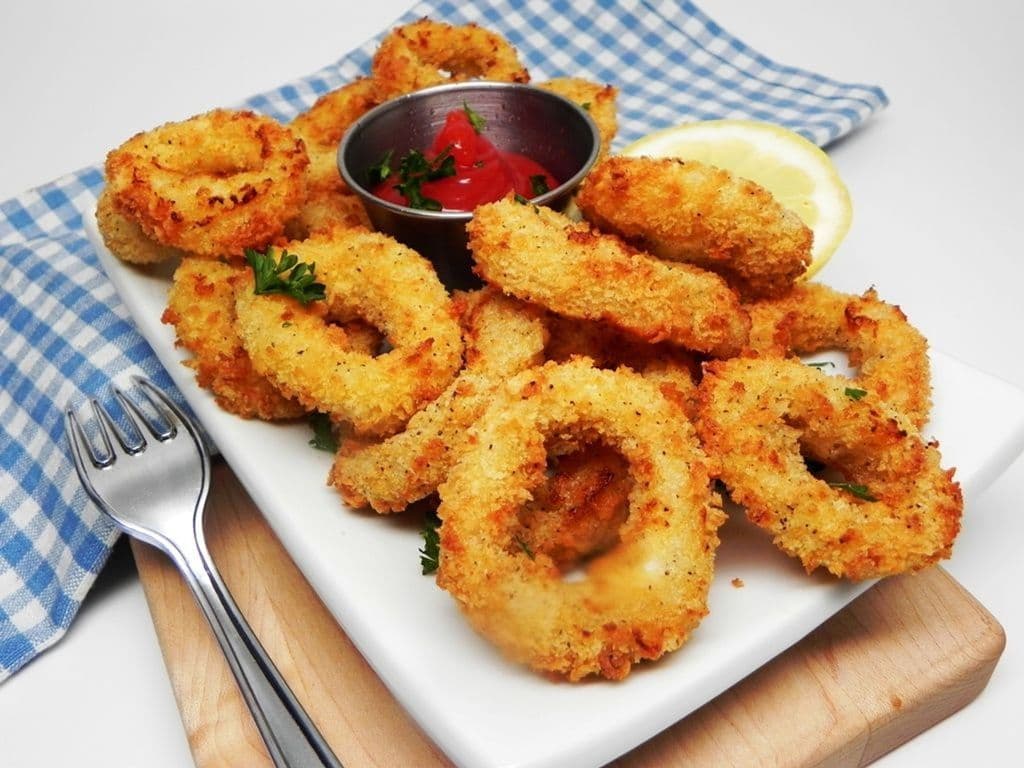 209. Calamari (15pc)