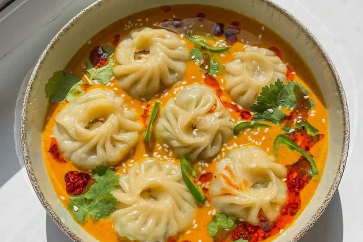 Jhol momo (8pcs)