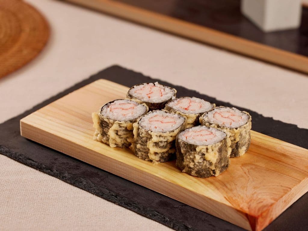 Crab Meat Tempura Roll