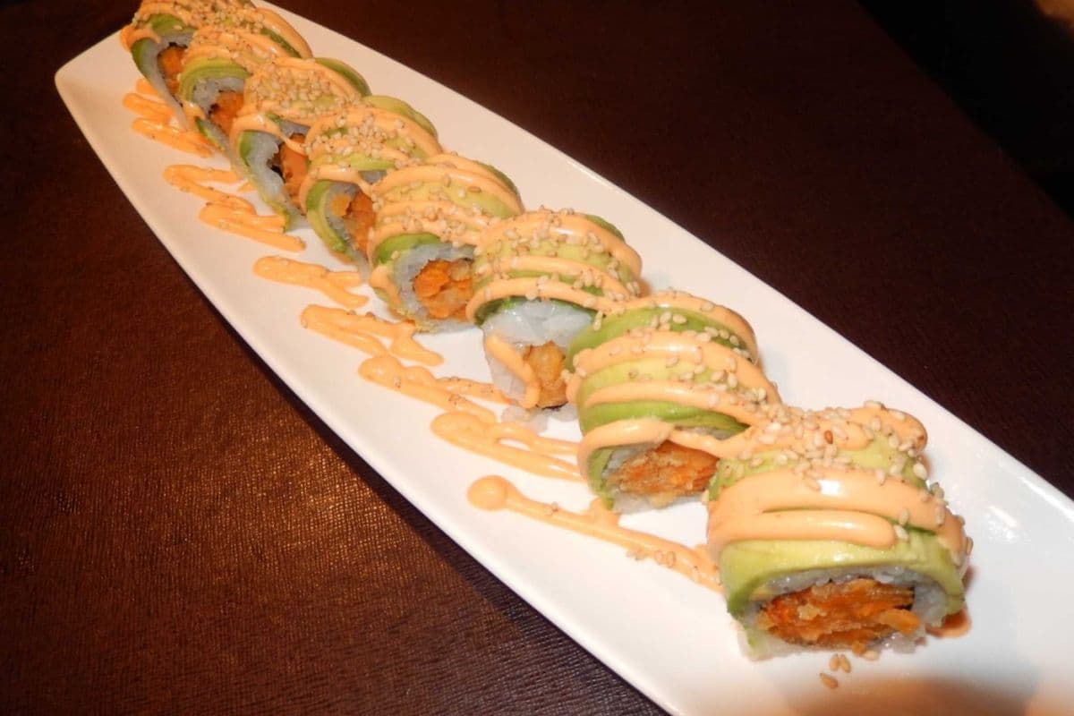 73. Yam Special Vegetable Roll (8 pcs)