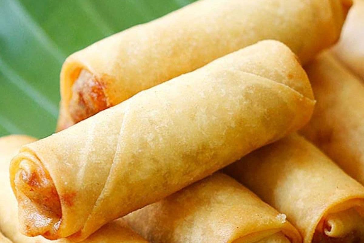 1. Spring Roll (1 Pcs)