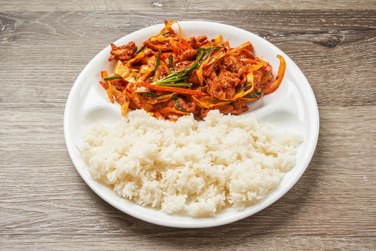 43. Spicy Stir-Fried Chicken Bulgogi with Vegetables