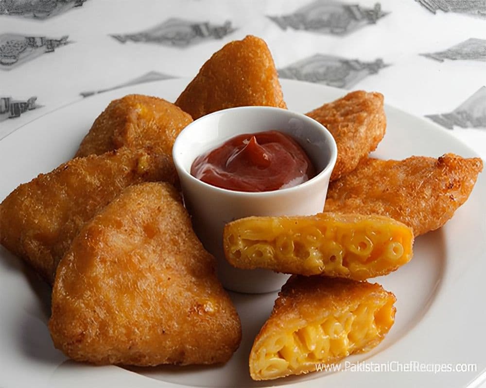 🧀 MACARONI & CHEESE WEDGES (10 PCS)