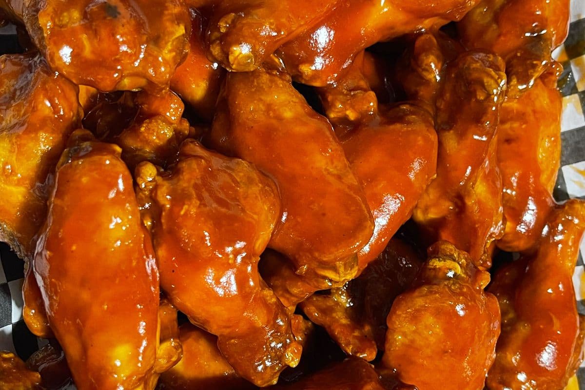 BBQ Chicken Wings (10 pcs)