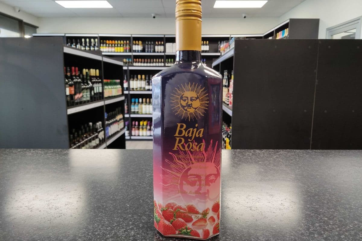 Baja Rosa - Strawberry Cream (1 x 750ml Bottle )