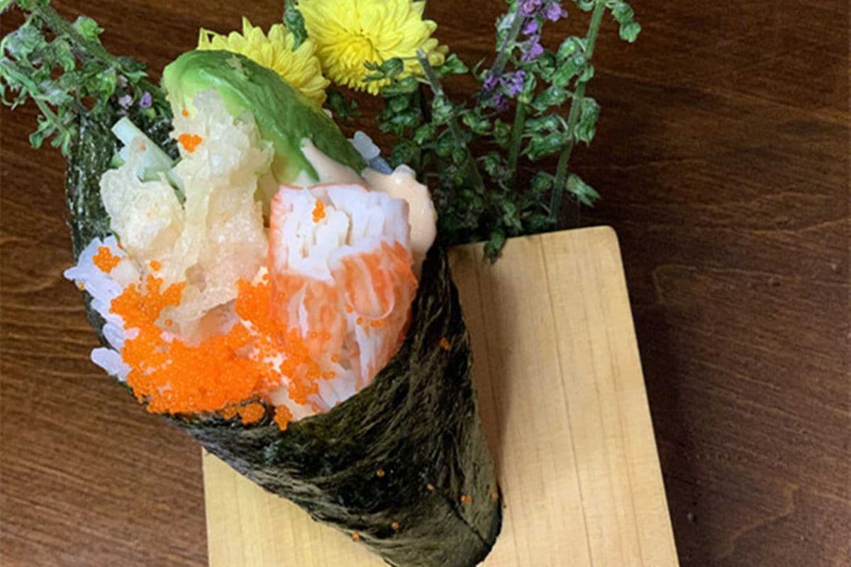 184 Dynamite Hand Roll (1 pc)