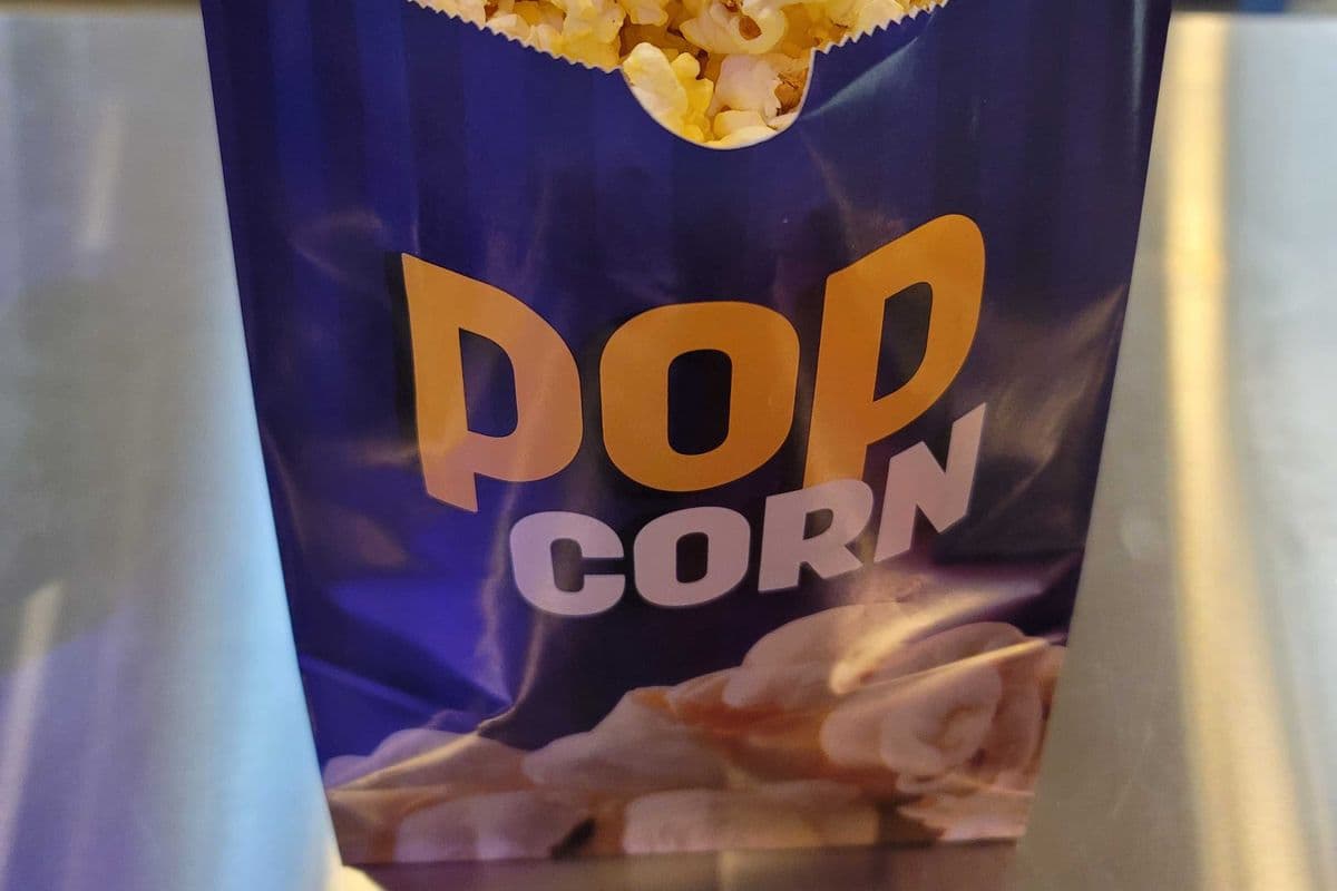 Large Popcorn (extra large!)