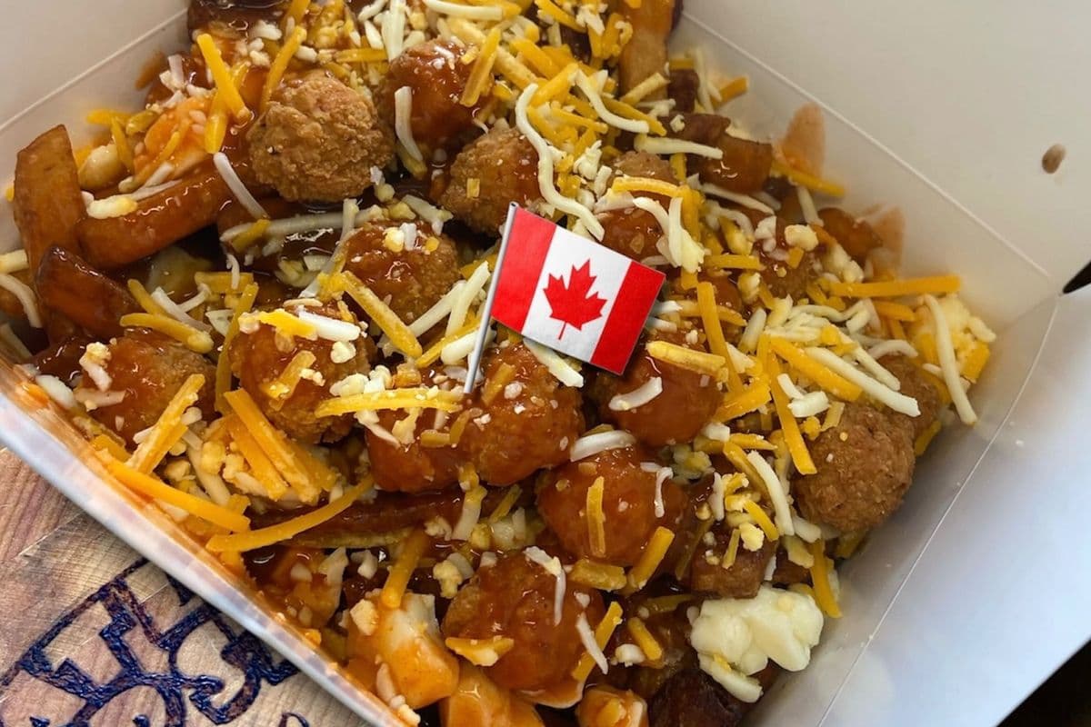 Buffalo Chicken Poutine