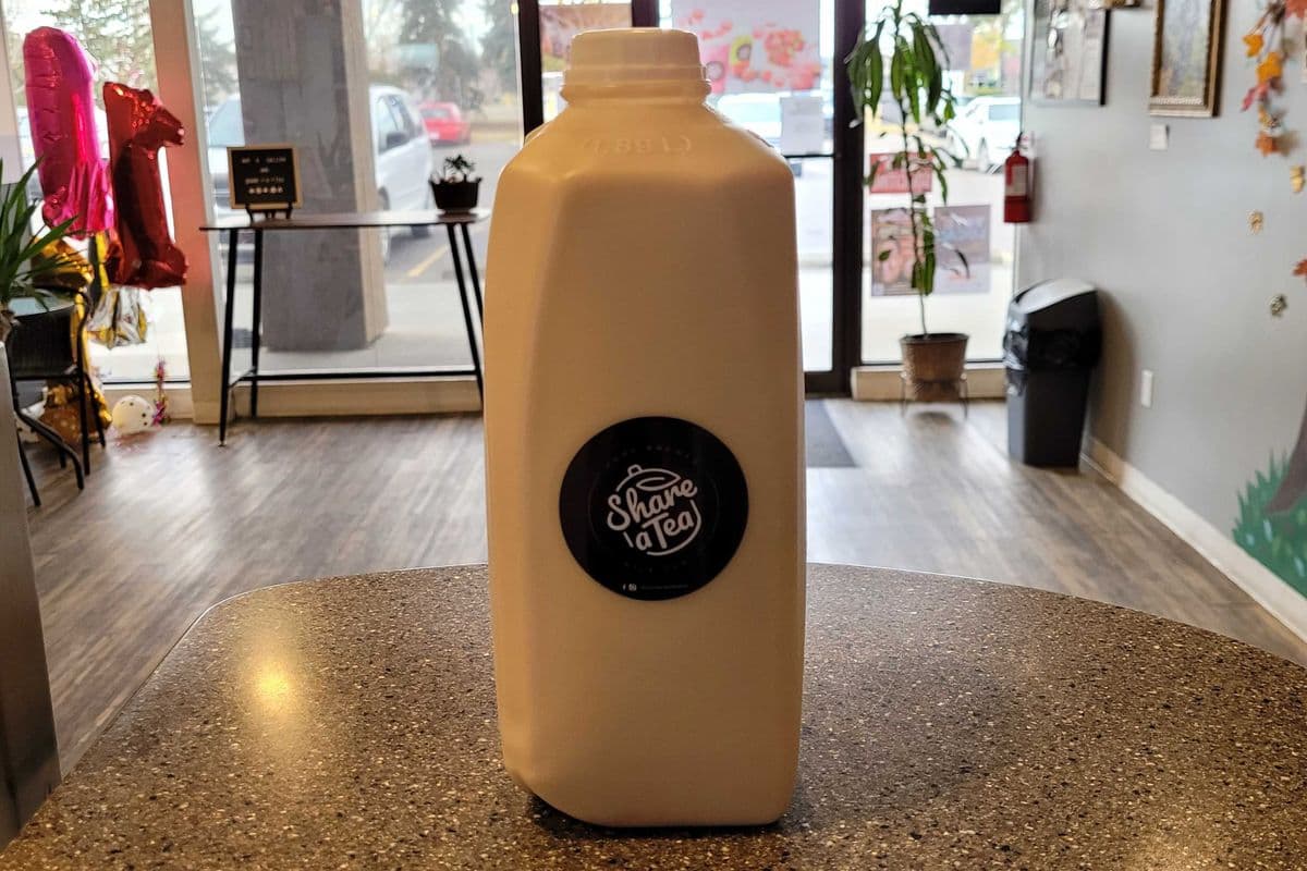 Half Gallon Black Sugar Milk Tea (2 L)