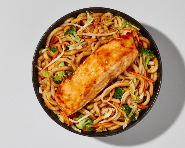 Saumon Teppanyaki avec nouilles