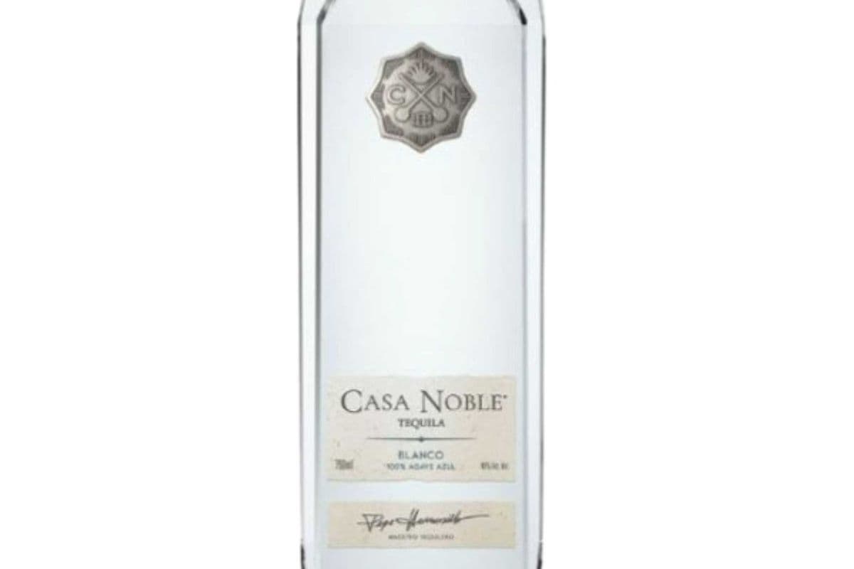 CASA NOBLE TEQUILA BLANCO (1 x 750)