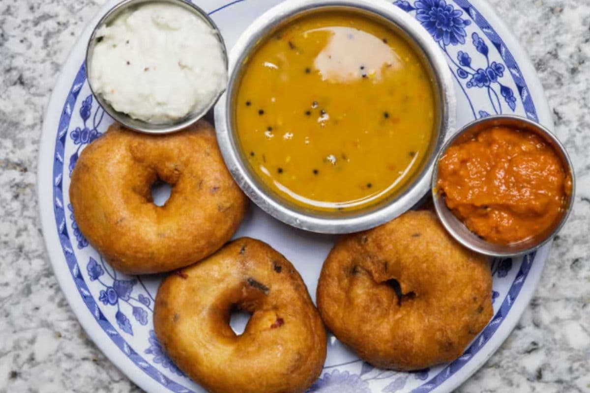Medhu Vada (3 pcs)