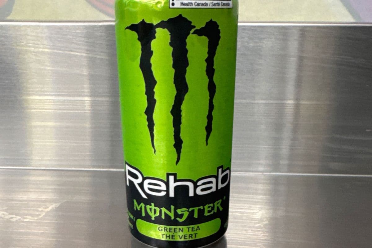 Rehab green tea (473 ml)