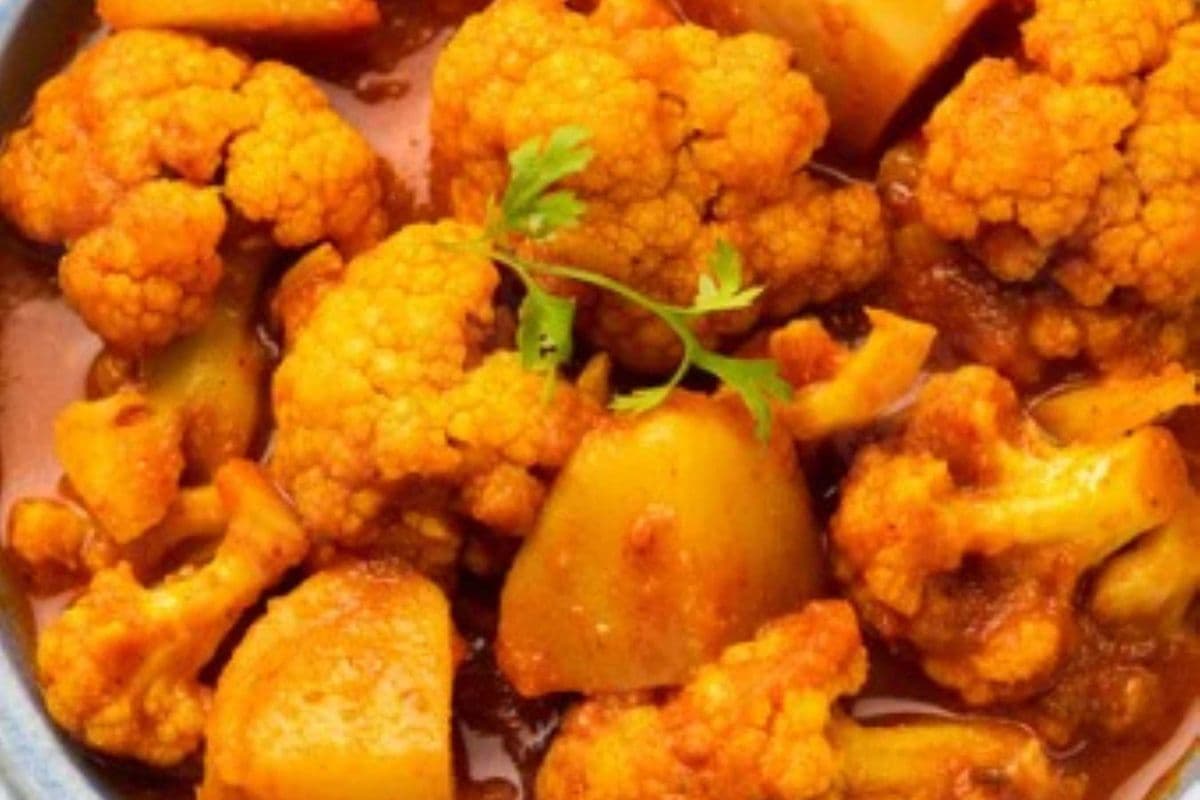 16. Aloo Gobi