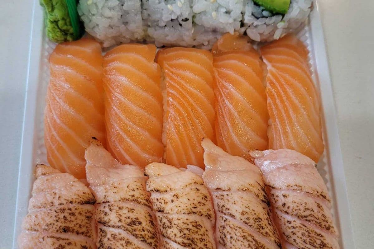 J4. Salmon Combo (18pcs)