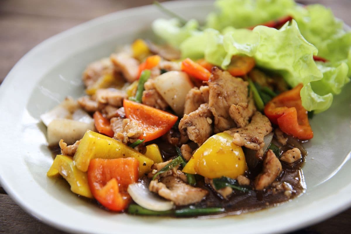 38. Black Pepper Stir-Fry / Pad Prik Thai Dum(ผัดพริกไทดำ)