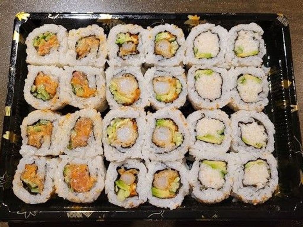 Assorted Rolls Combo (24pcs)