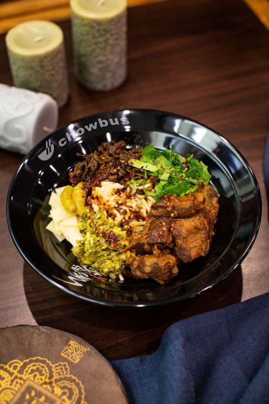 31. Pork Rib marinated Rice Noodle 排骨卤汁拌米线