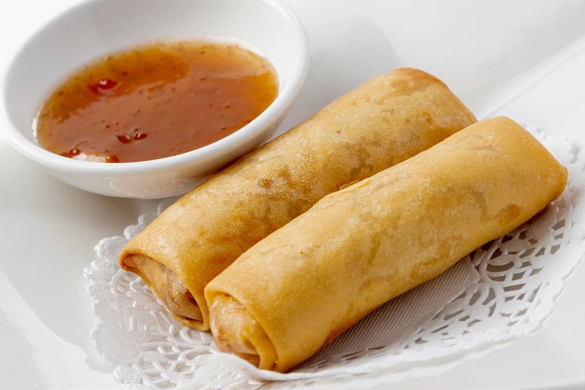 008. Vegetable Spring Rolls (2 pcs)