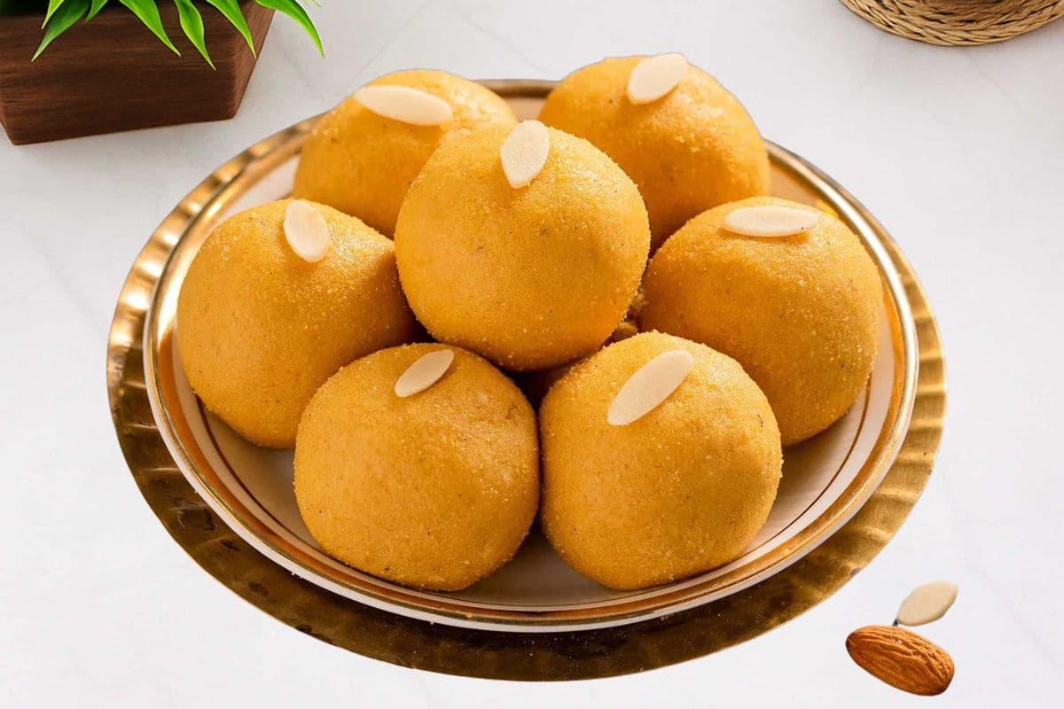 Besan Ladoo (1 Lb)