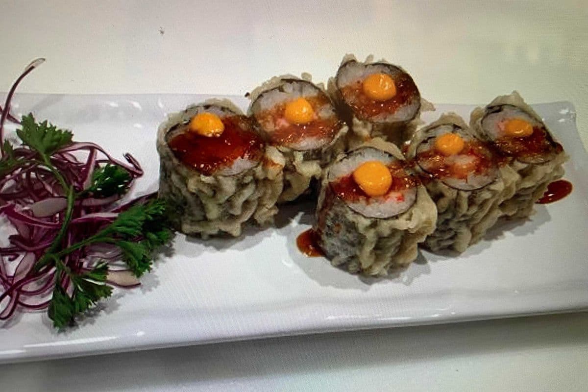68. Crabe tempura (Sushi frit) rouleau (6 mcx)