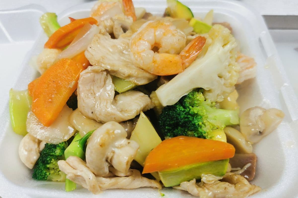 Twins Special Chop Suey