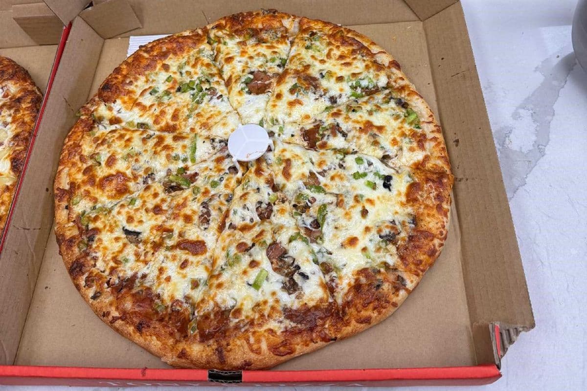 17" Extra-Large Halal Combination Pizza