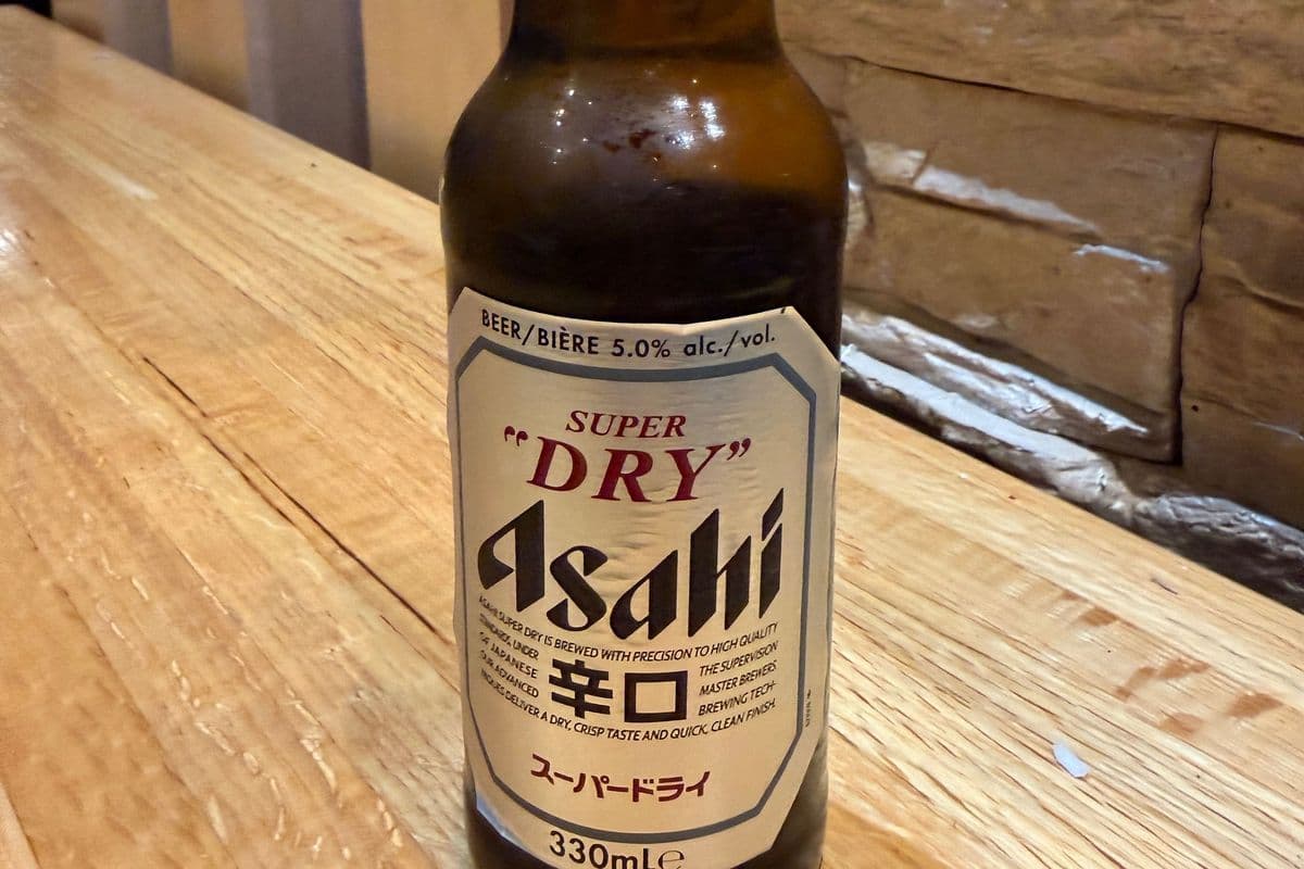 Asahi (bottle) (1 x 330 ml Bottle)