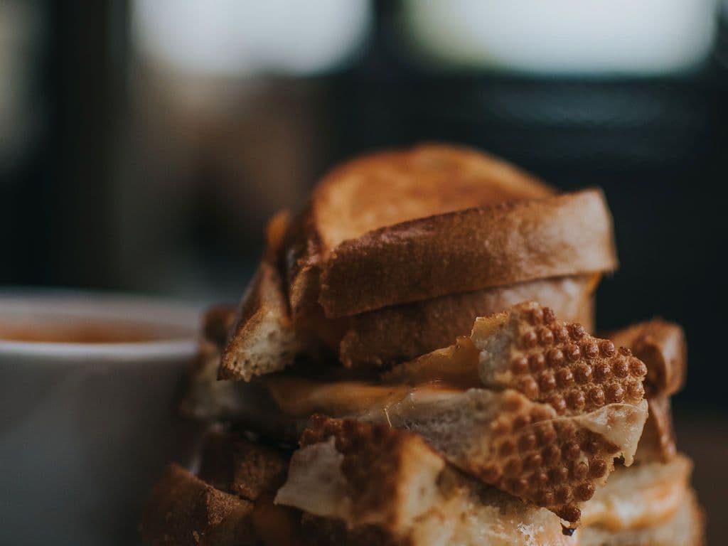 GRILLED CHEESE DIPPERS