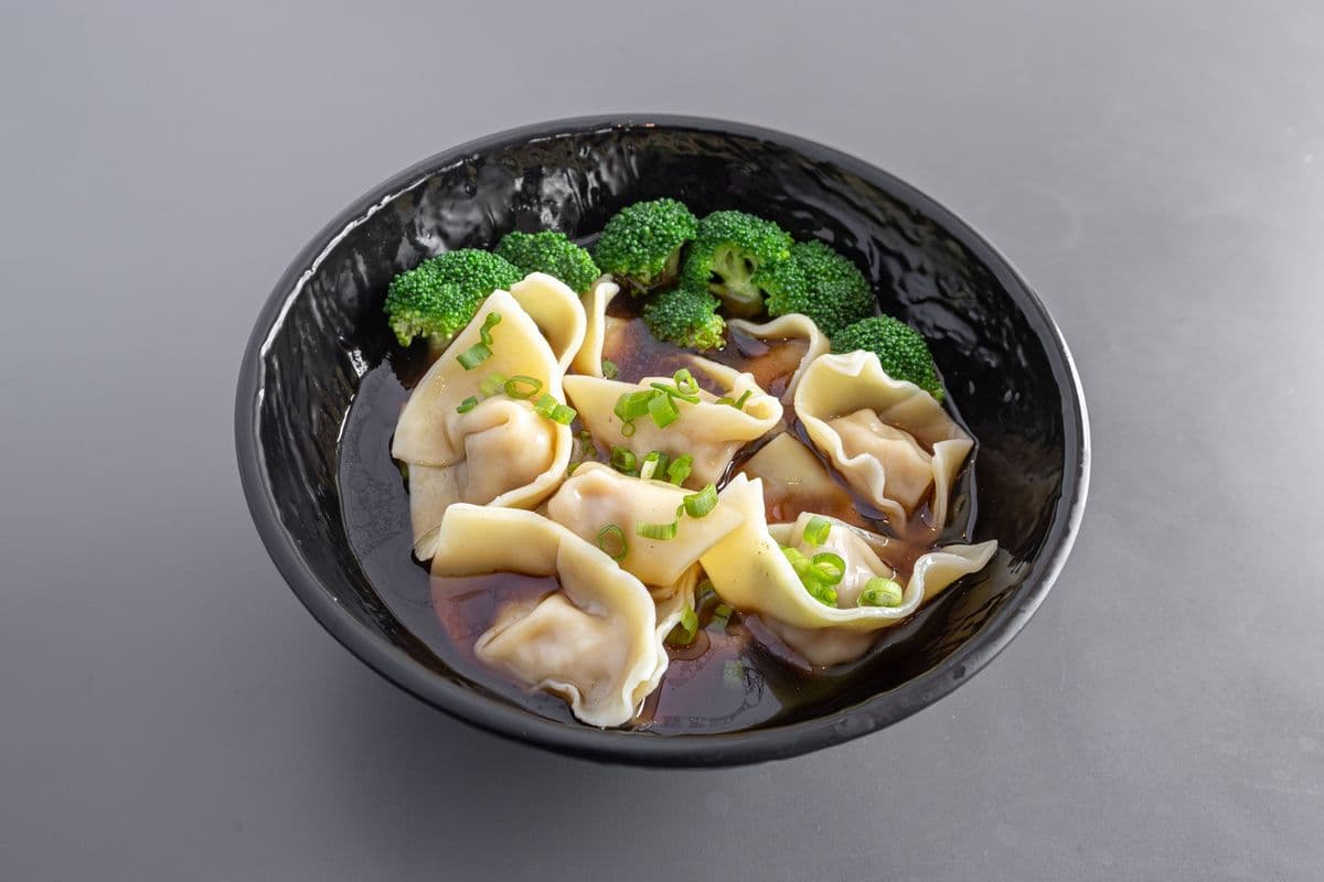 Wonton Soup Bowl (16 pieces)