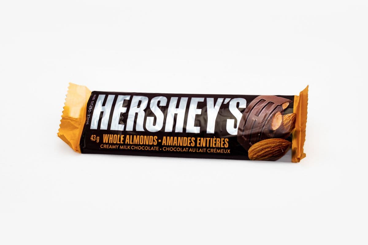 Hershey's Whole Almond (43 g)