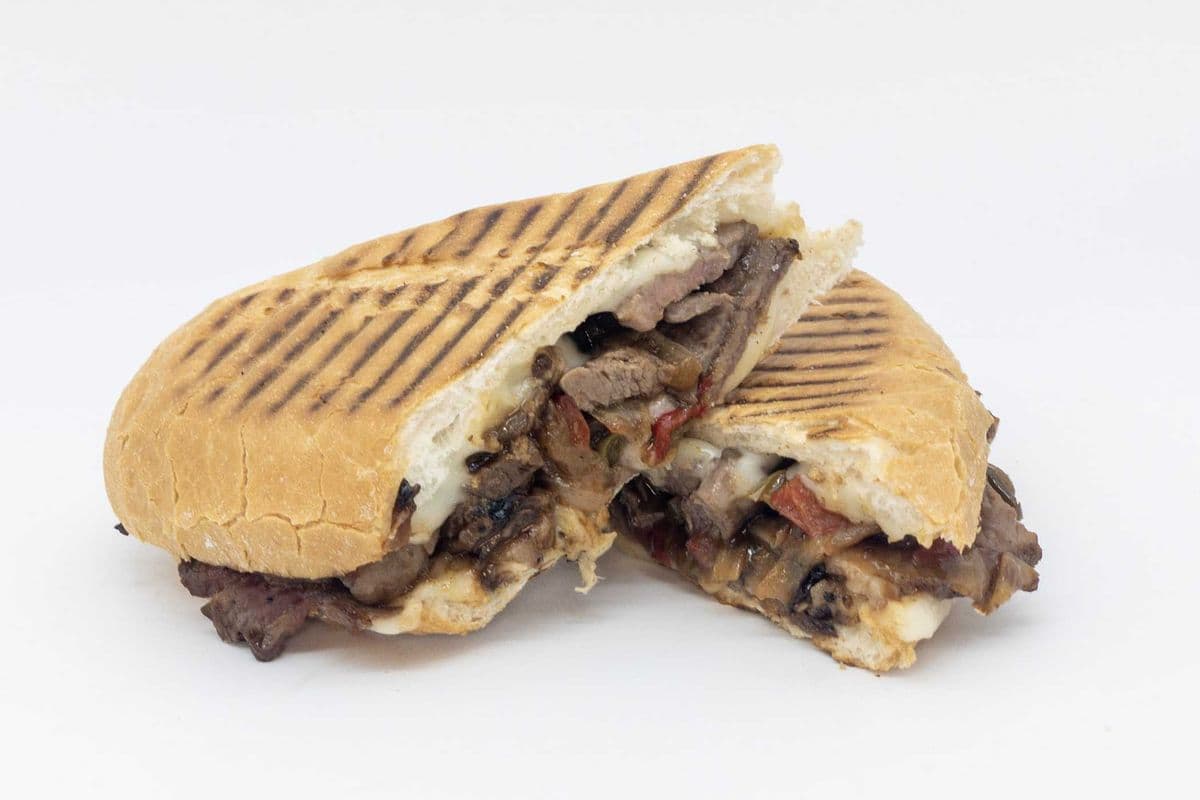 Philly Cheesesteak (140g)