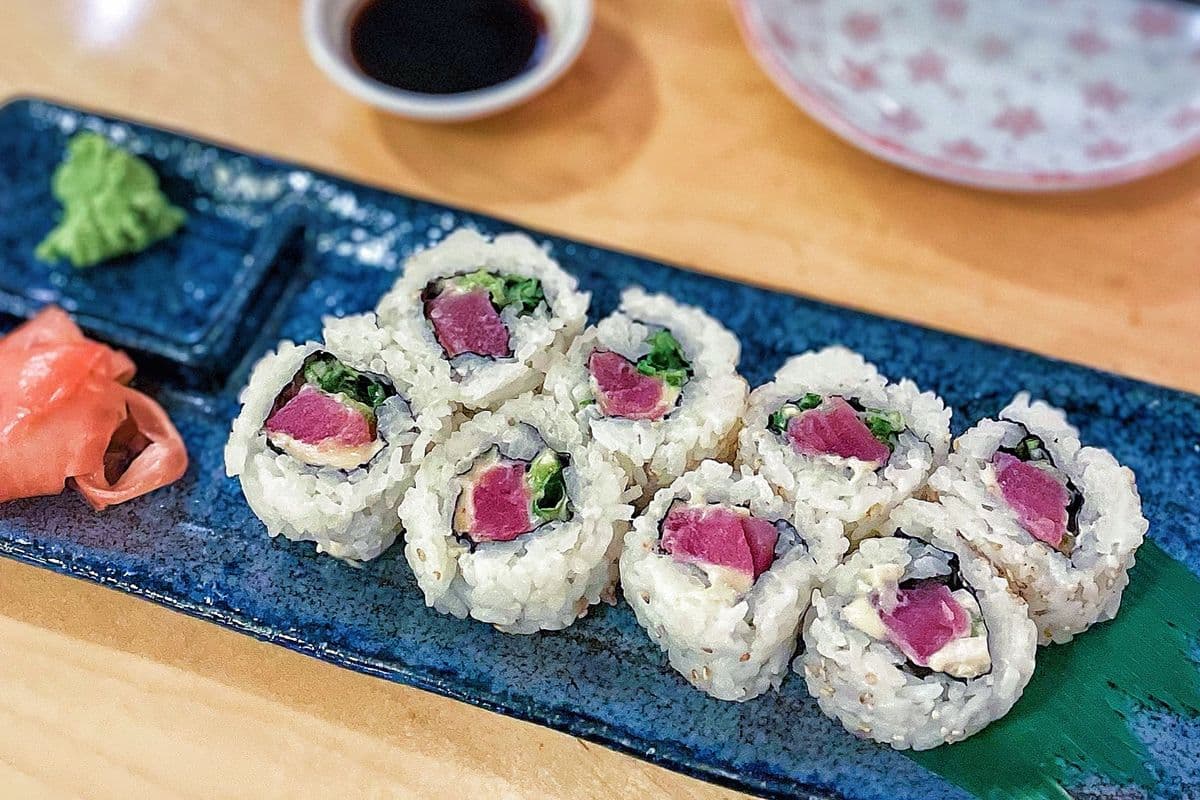 Spicy Tuna Roll (8 pcs)