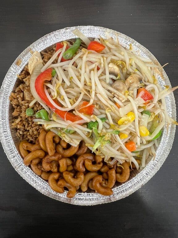 (G) ASSIETTES COMBINÉES - RIZ, NOUILLES ET CHOP SUEY