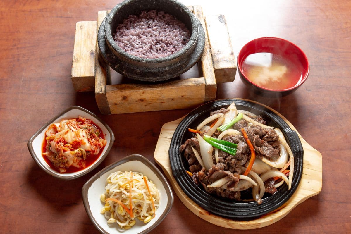 Broiled BBQ and Hot Stone Pot Rice