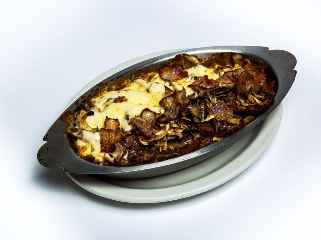 Petite poutine au québec gratiné / Small Quebec Poutine au Gratin