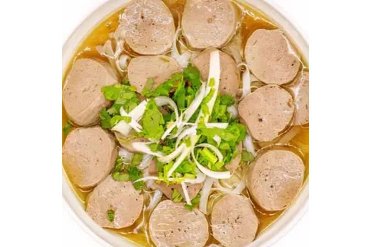 P4B. Chicken Balls Pho-雞丸麵湯-Phở Gà Viên