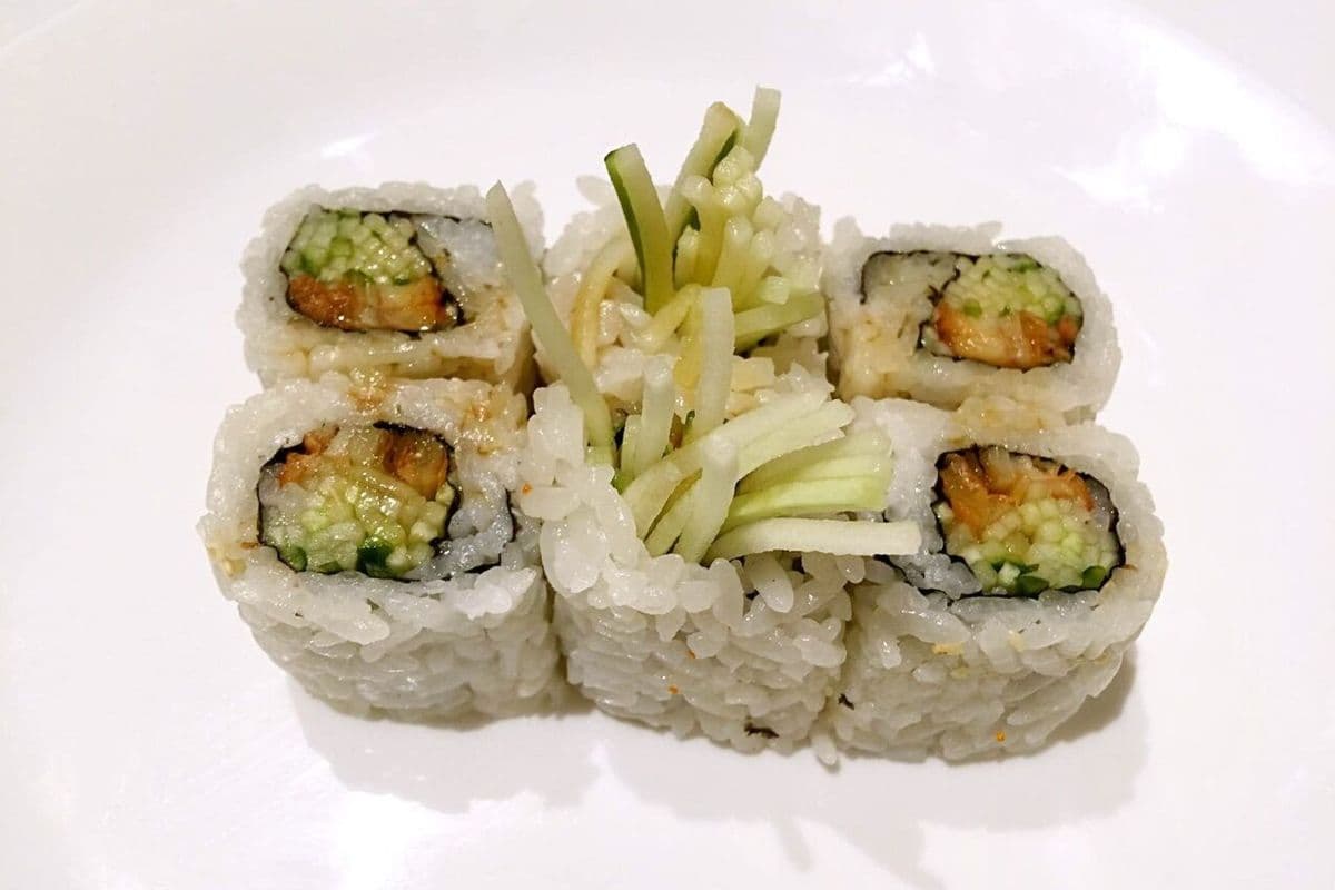 R15. BBQ Eel Roll (6 pcs)