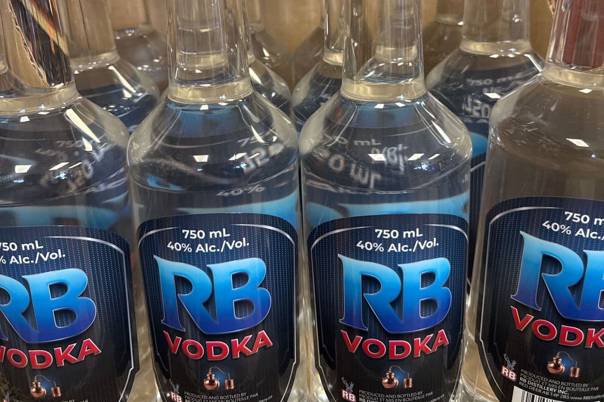 RB VODKA (750ML) (1 x 750ML)