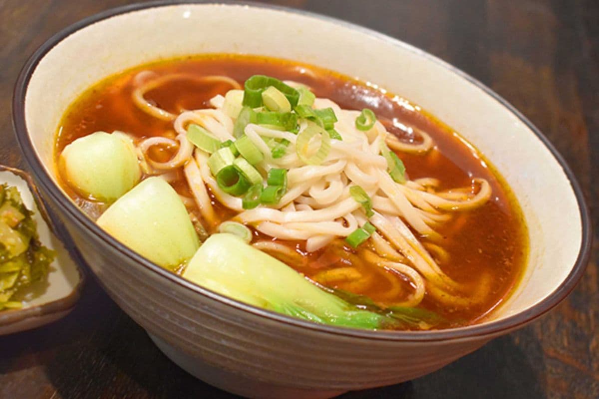 Signature Noodle Soup (No meat) 紅燒湯麵
