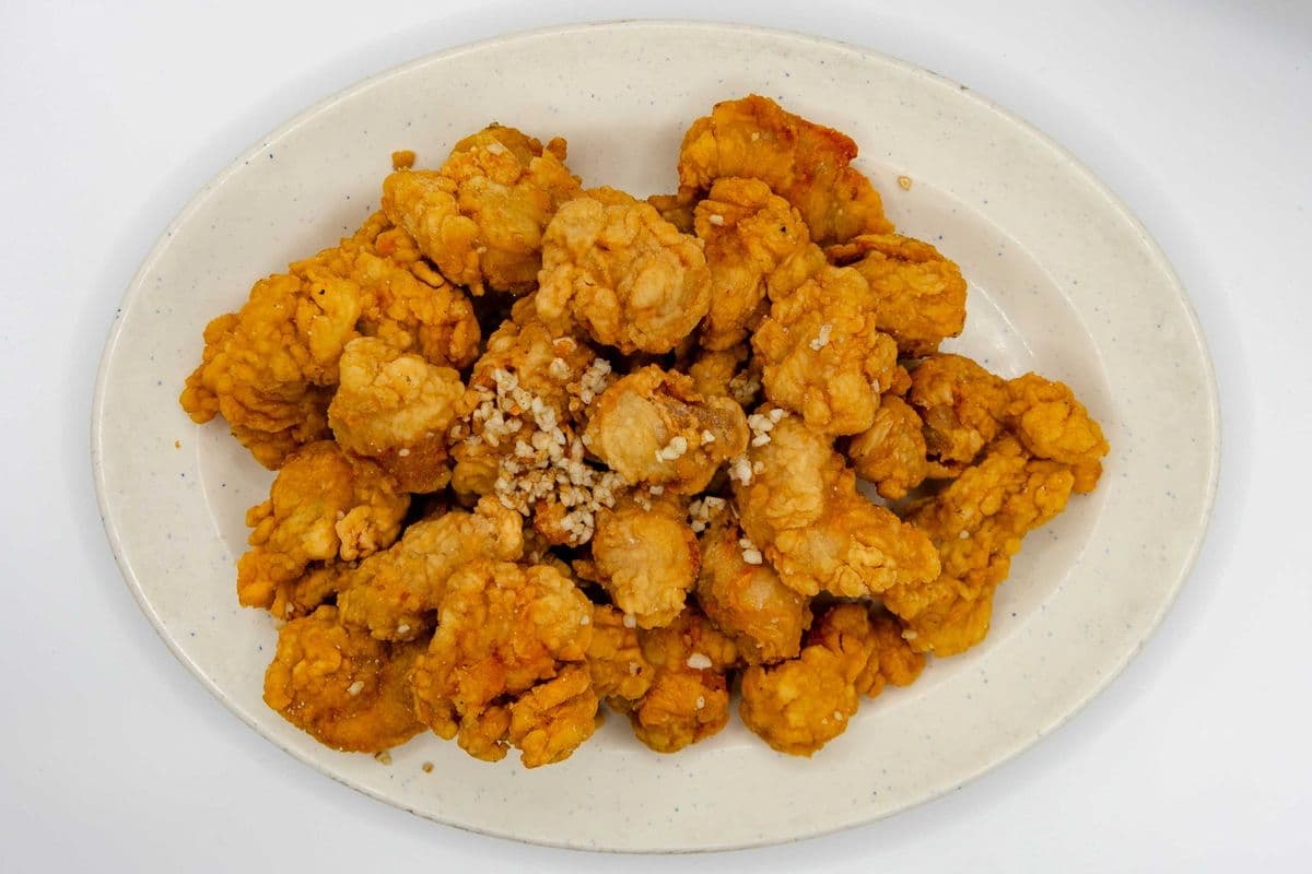 Deep-fried Dry Garlic Boneless Pork 蒜干肉